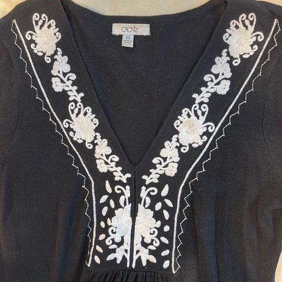 Black Cache sweater top - Picture 2 of 2